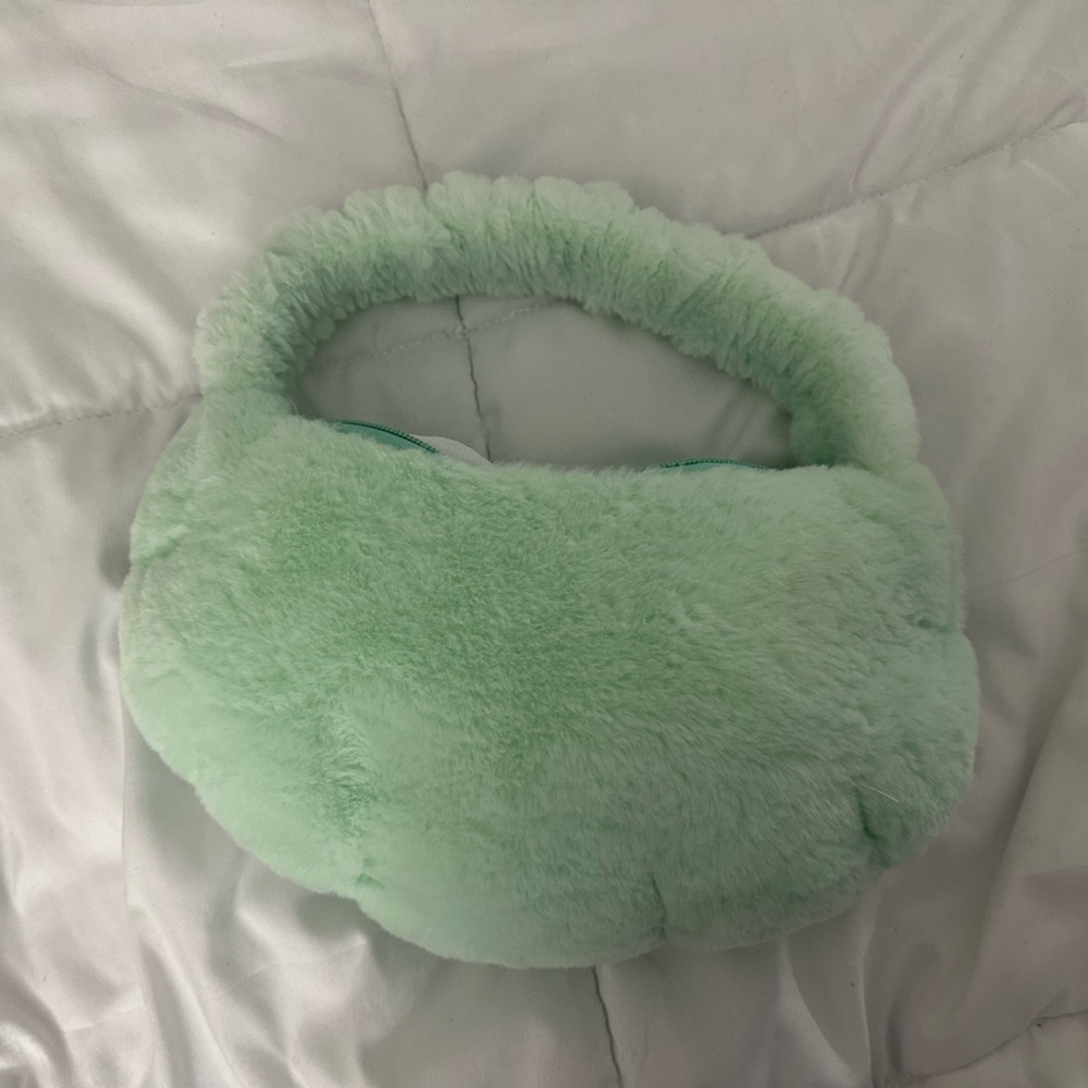 Pacheco Sanrio Plush Fluffy Bag View 2